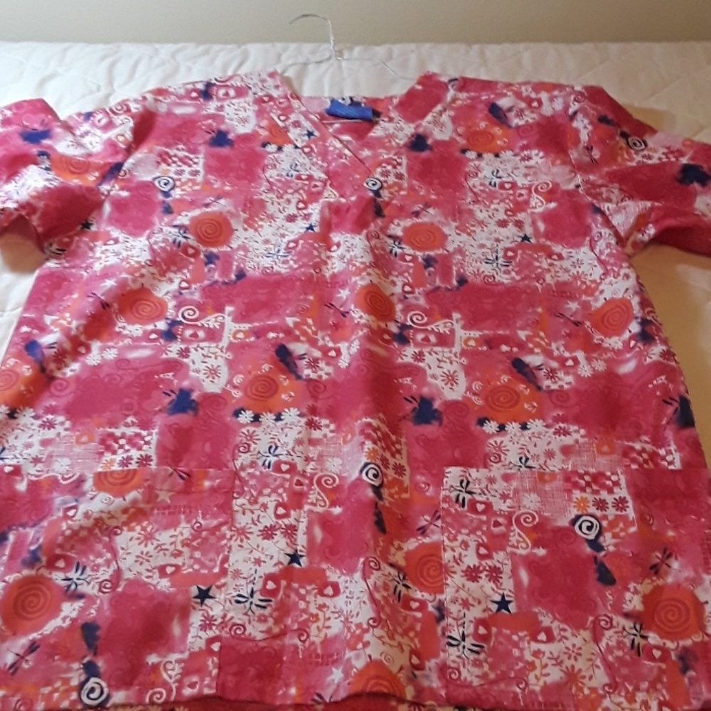 Scrub top size L great used condition